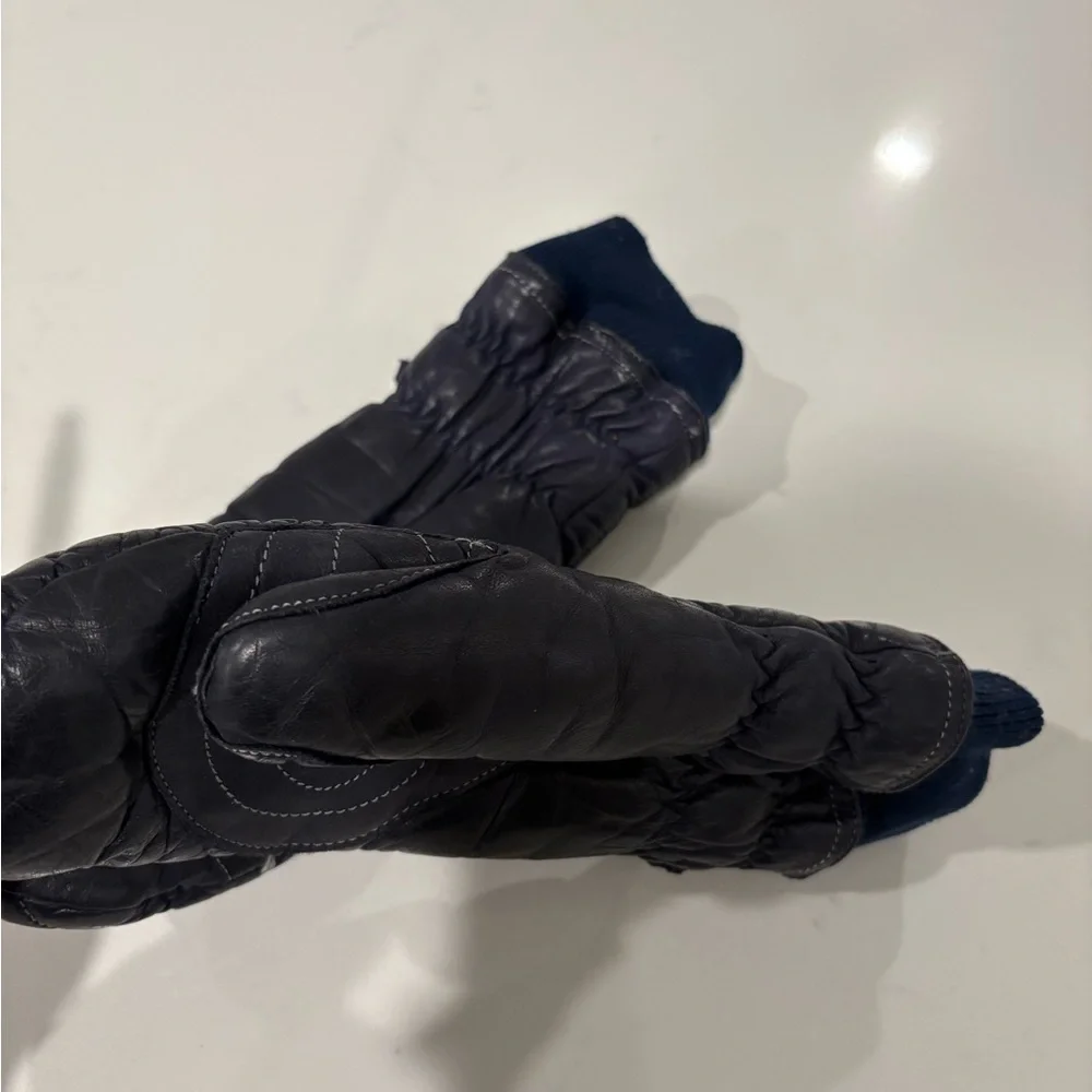 & Other Stories Black Quilted Mittens
